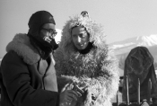 Jerzy Zarzycki i Gustaw Holoubek w filmie „Biały niedźwiedź", fot. Kazimierz Madejski, źródło: Fototeka FN