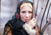 Emilia Krakowska w filmie „Chłopi", fot. Roman Sumik, źródło: Fototeka FN