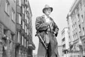 Stanisław Mikulski w filmie „Zamach", fot. Witold Mickiewicz, źródło: Fototeka FN