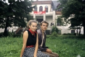 Joanna Trzepiecińska i Marek Bukowski w filmie „Nad rzeką, której nie ma", fot. Maciej Jaszczak, źródło: Fototeka FN