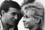 Joanna Szczerbic i Jan Nowicki w filmie "Bariera" w reż. Jerzego Skolimowskigo, 1966 r.,  źródło: Fototeka FN