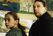 Karolina Ostrożna i Jerzy Stuhr w filmie „Historie miłosne”, 1997 r., fot. Piotr Muszyński, źródło: Fototeka FN