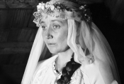 Ewa Dałkowska w filmie „Kobieta z prowincji"w reż. Andrzeja Barańskiego, 1984 r., fot. Jan Górski, źródło: Fototeka FN