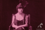 Pola Negri w filmie "Mania. Historia pracownicy fabryki papierosów" w reż. Eugena Illesa, 1918 r., źródło: Fototeka FN