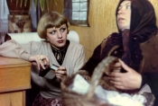Katarzyna Bareja i Zofia Merle w filmie „Miś" w reż. Stanisława Barei, 1980 r., źródło: Fototeka FN