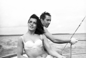 Jolanta Umecka i Leon Niemczyk w filmie „Nóż w wodzie" w reż. Romana Polańskiego, 1961 r., fot. Andrzej Kostenko, źródło: Fototeka FN