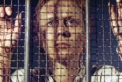 Krystyna Janda w filmie „Przesłuchanie" w reż. Ryszarda Bugajskiego, 1982 r., fot. Renata Pajchel, źródło: Fototeka FN