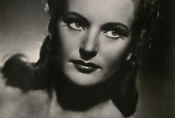 Renata Bogdańska w filmie "Wielka droga" w reż. Michała Waszyńskiego, 1946 r., fot. F. Maliniak, źródło: Fototeka FN
