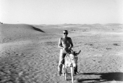 Wiesław Zdort na planie filmu „Faraon", fot. Jacek Stachlewski, źródło: Fototeka FN